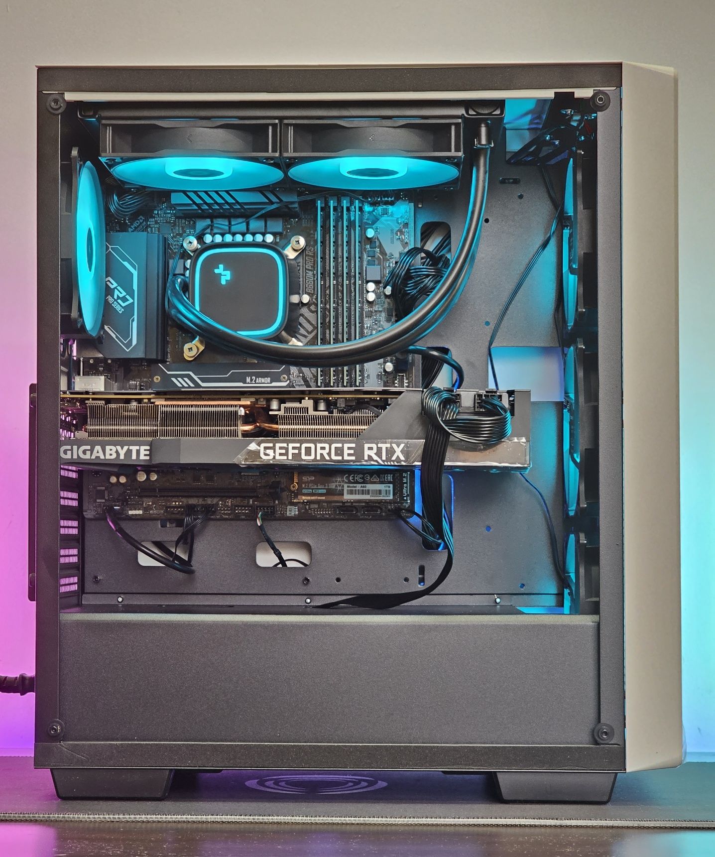 Ryzen 7-7800X3D/RTX 5070 12GB/RAM 32GB/SSD 1TB/Чисто Нов+Гаранция!