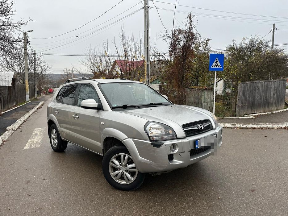 Hyundai Tucson 4x4 an 2008/ 2.7 benzină+GPL/ AUTOMAT/ Navi/ Piele!