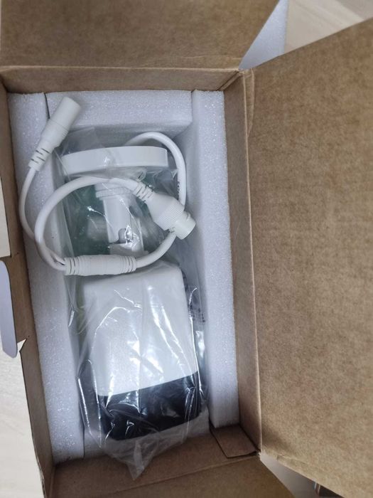 Camera ip de exterior 1080P 2,8 mm IR 30m Hikvision DS-2CD1021-I2F-R1