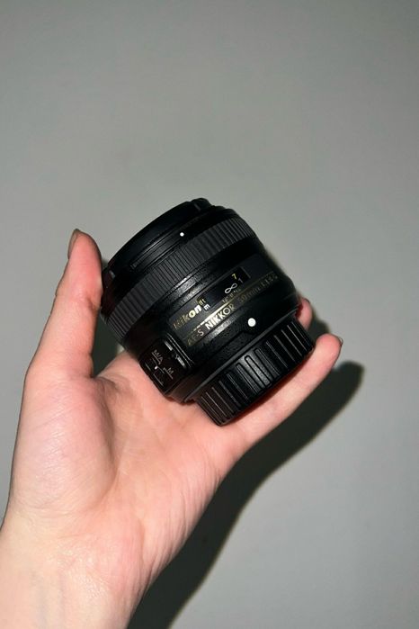 Продам объектив на фотоаппарат.