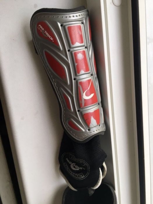 Aparatori fotbal ProTouch Ls10 profesionale Short
