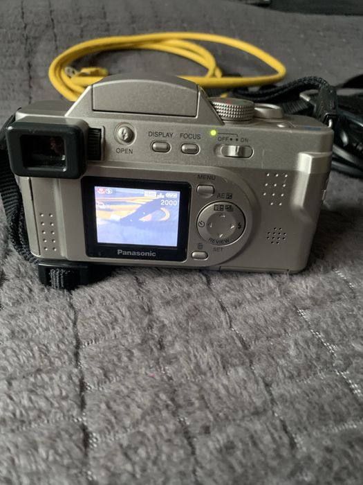 Aparat Foto Digital PANASONIC LUMIX DMC-FZ2 Leica DC Vario Lens