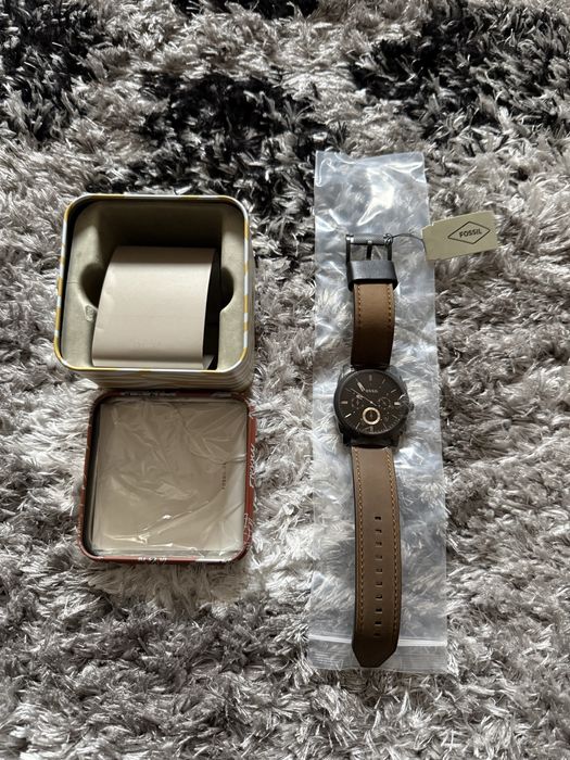 Ceas Fossil de bărbați nou,elegant și rafinat