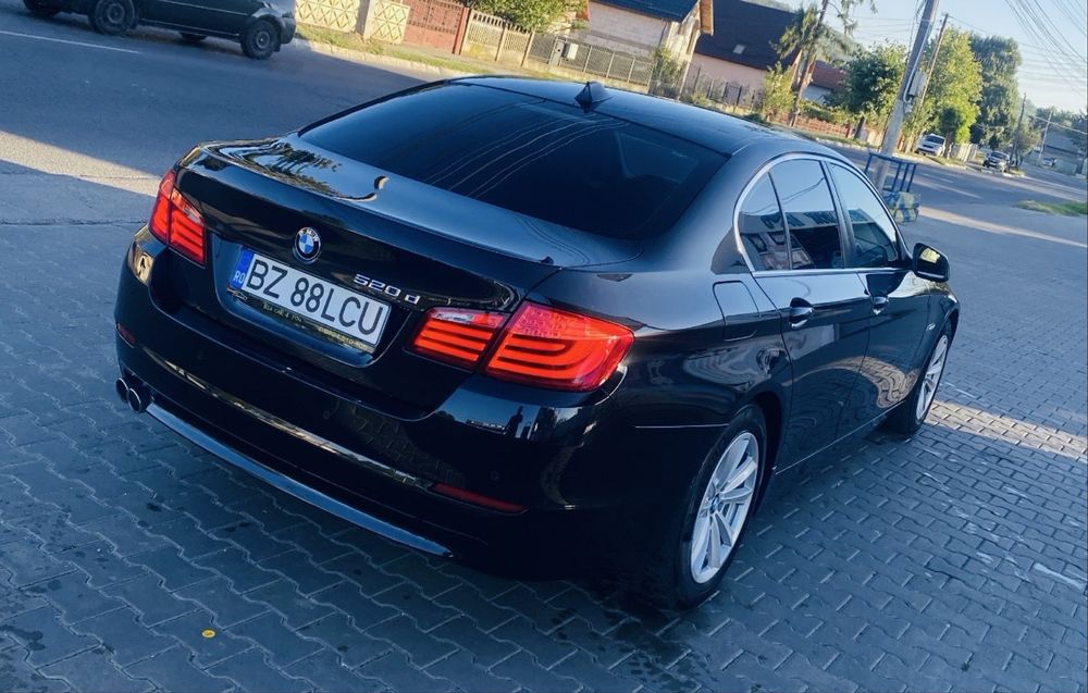 Vând BMW F10 520d