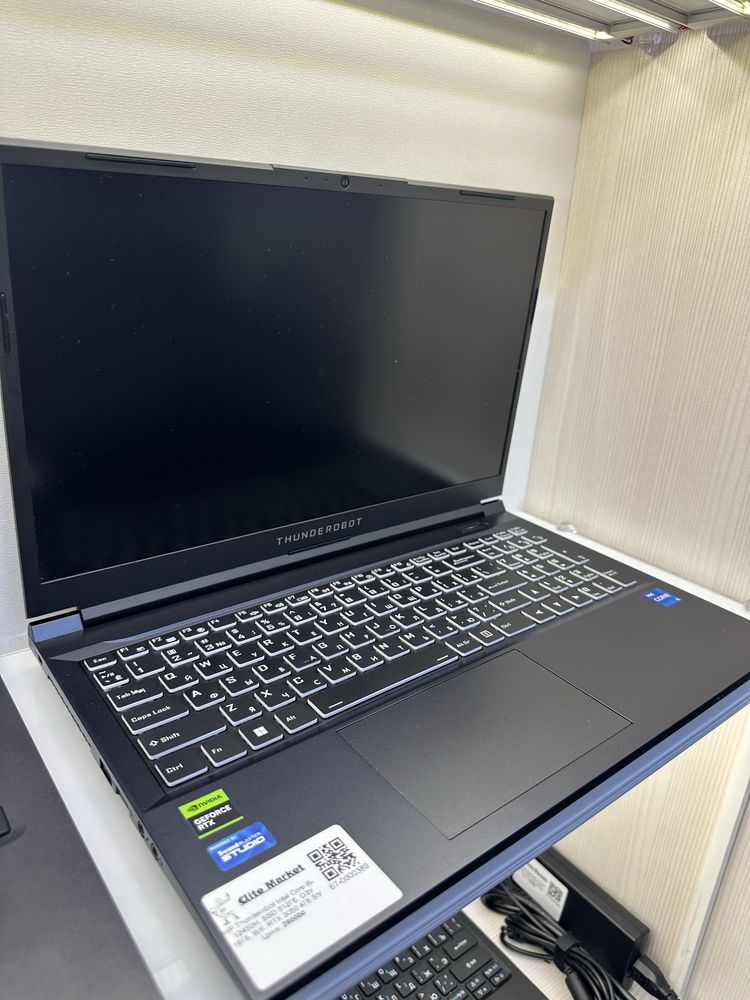 HP Thunderobot intel core i5 12450H