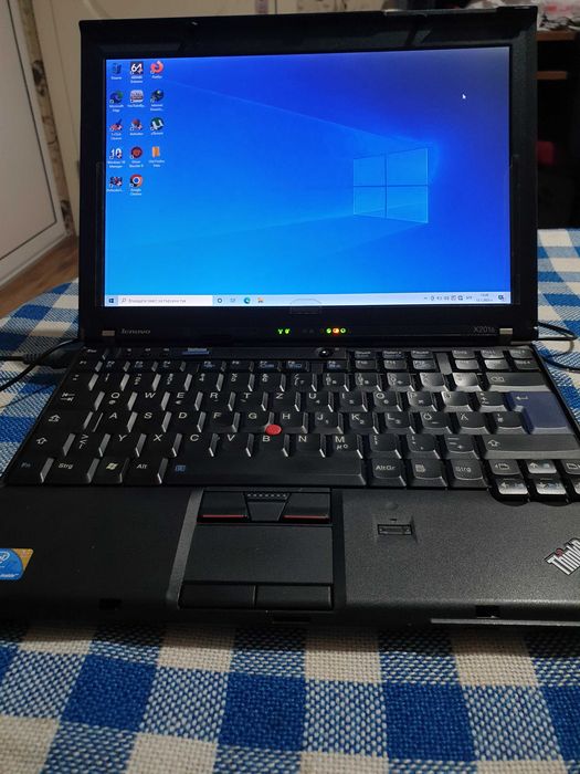 Лаптоп Lenovo 12