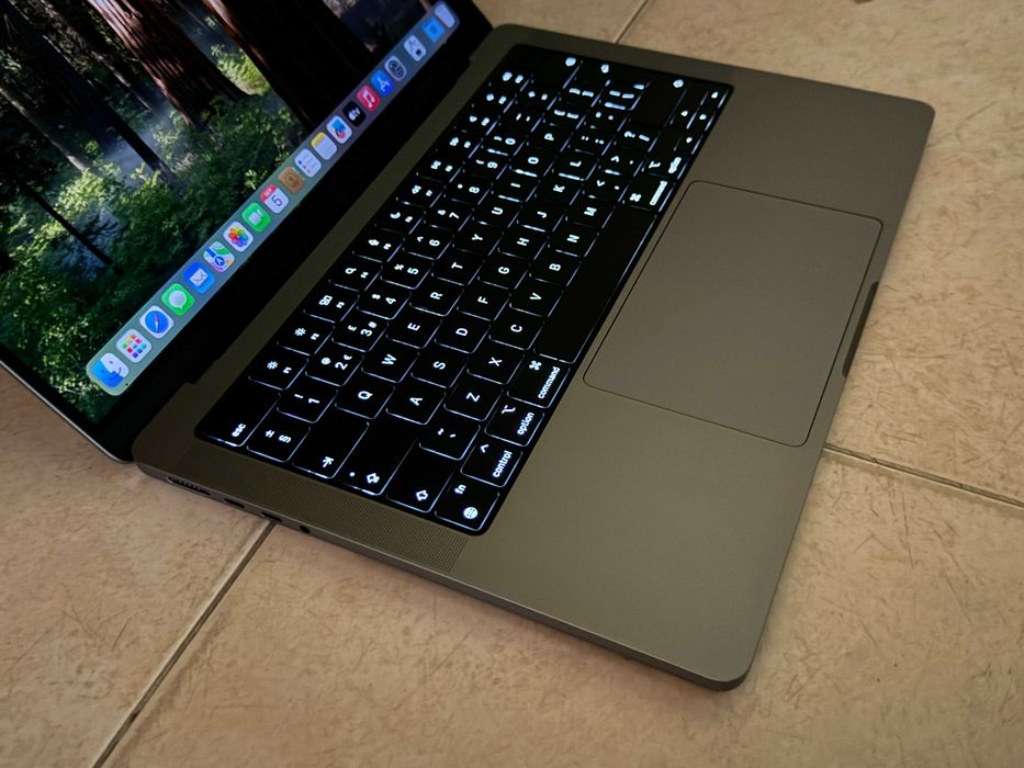 14' Apple MacBook Pro 2021  M1 Pro 16GB RAM/512GB SSD/Бат 16ч