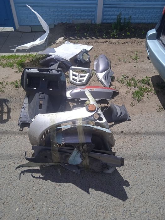 Запчасти на скутер и мотоцикл