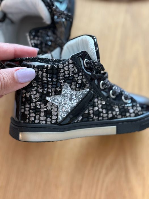 Черни лачени боти Primigi