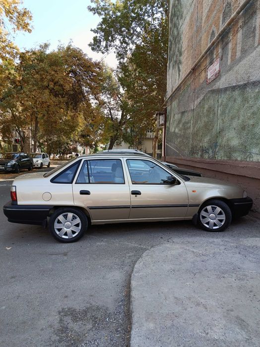 Нексия Сонс 1998 года