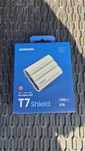 SSD extern SAMSUNG T7 Shield 2TB
