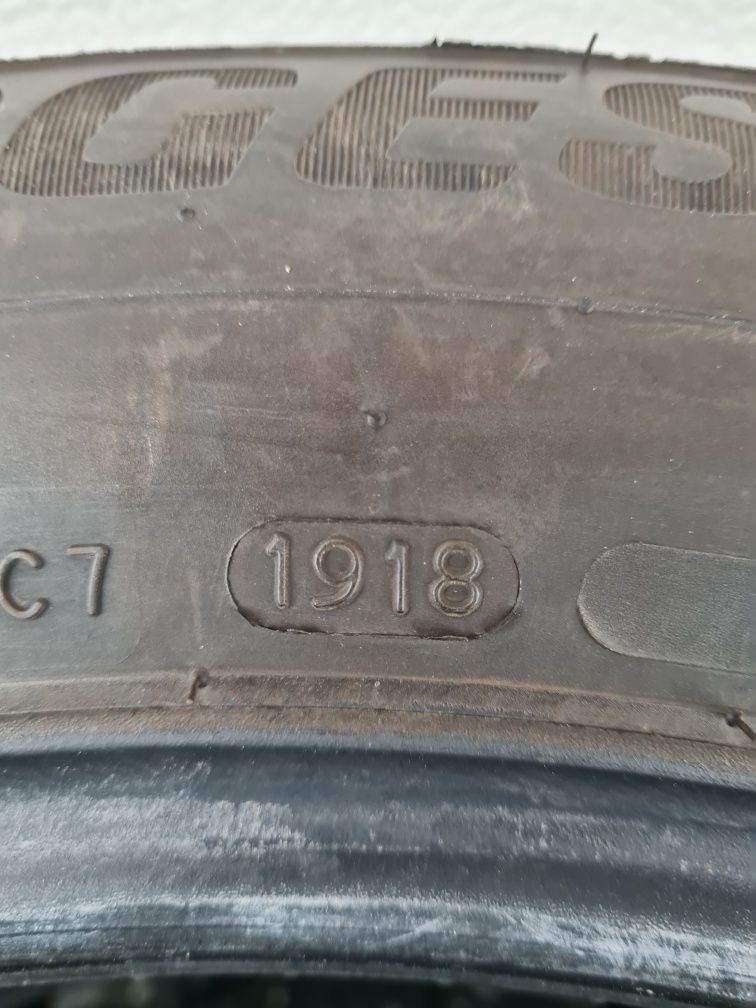 Зимни гуми 4 броя BRIDGESTONE Nuranza 225 55 R17 дот 1918