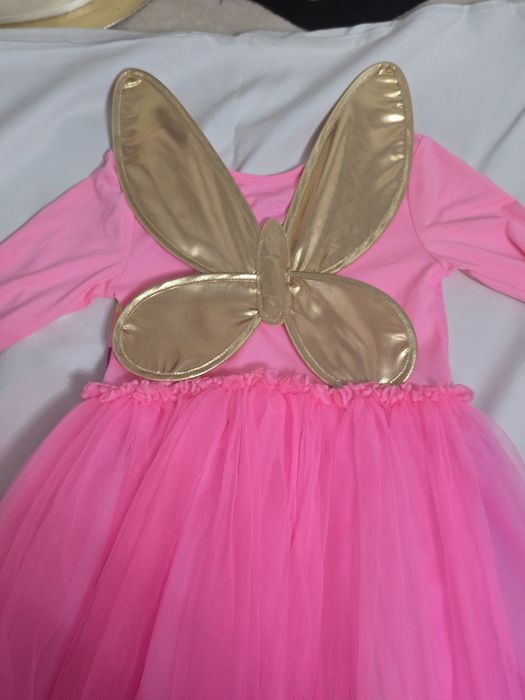 Rochie cu aripi,.curcubeu de la H&M