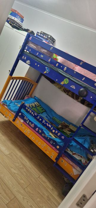 Pat supraetajat din lemn masiv 200×90