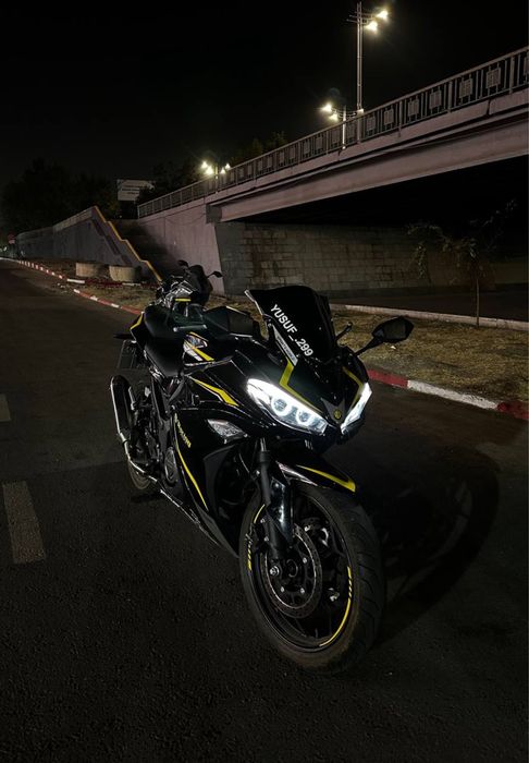 Мотоцикл yamaha r3 dakment bor