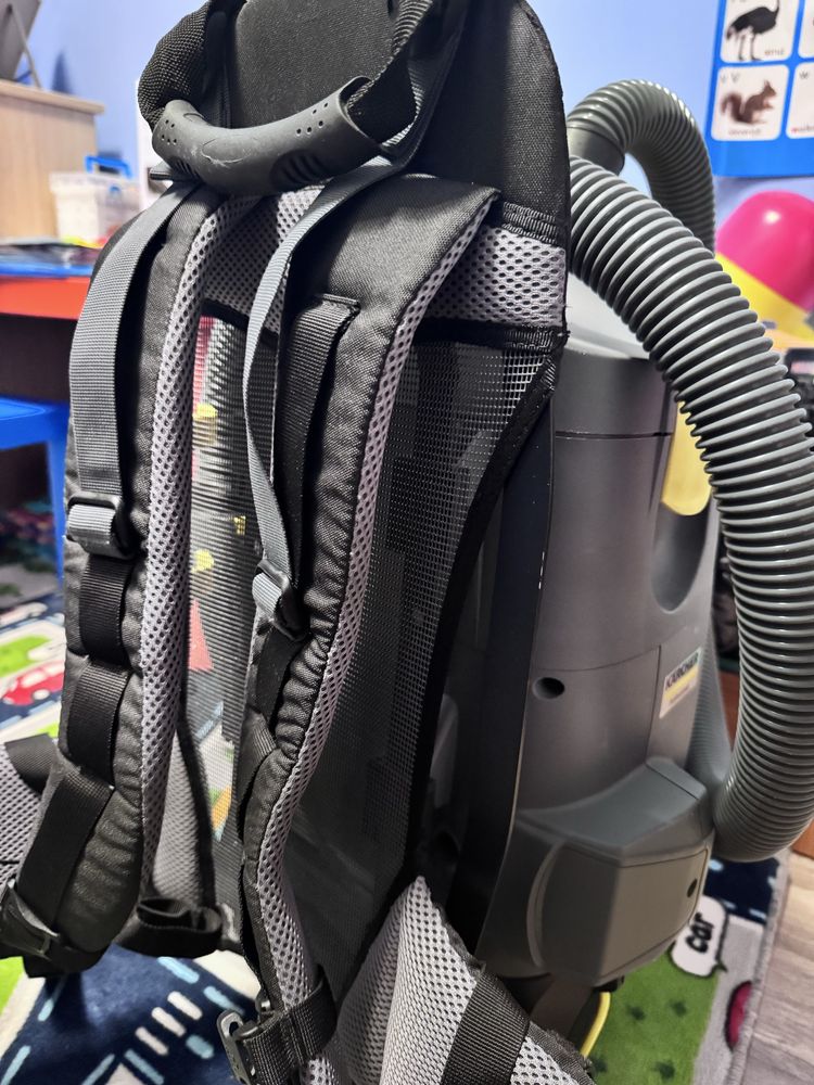 Aspirator KARCHER uscat tip rucsac cu sac de aspirare, BV 5/1 Bp