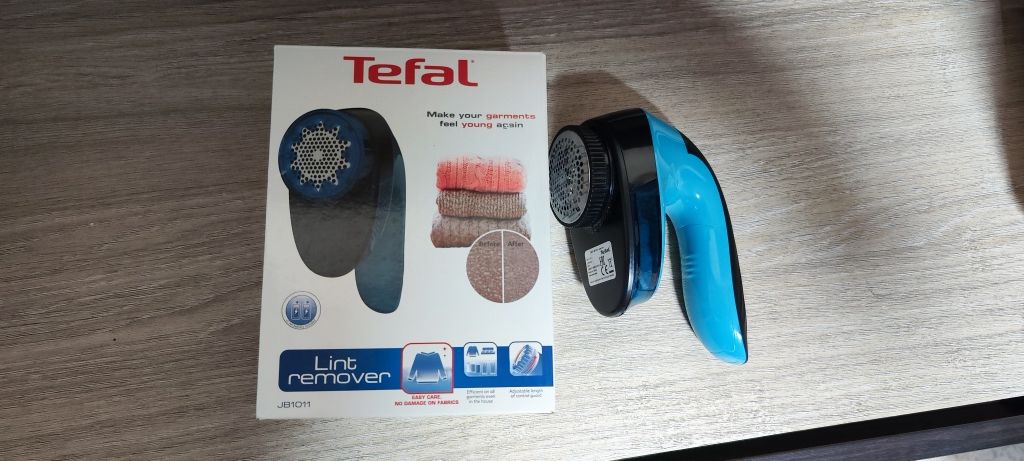 Aparat de curatat scame Tefal JB1011 (Negru/Albastru)