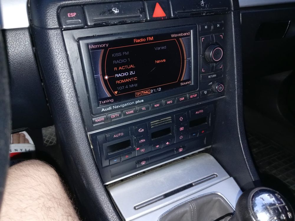 Vand Audi A4 b7-S line proprietar in acte