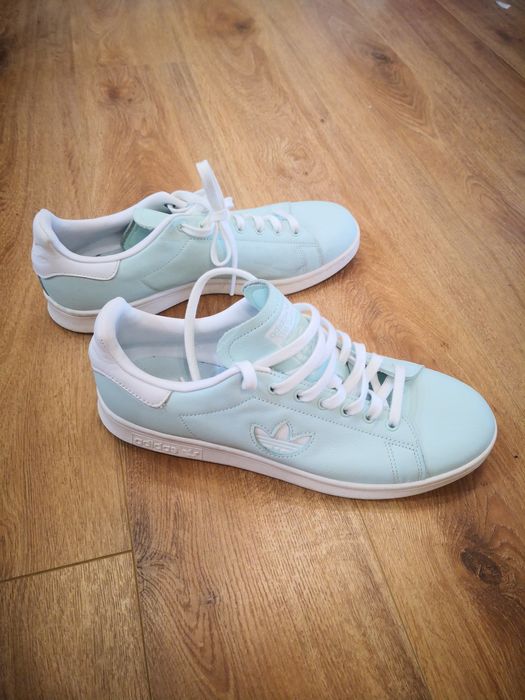 Обувки Boss, Tomi Hilfiger, DKNY, CONVERSE и др.