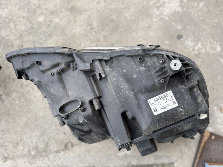 Фарове ляв и десен за Мерцедес Е класа W212 без ксенон