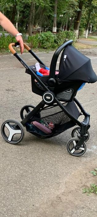 Chicco cărucior 3  in 1