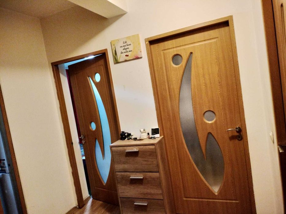 Vand apartament turnisor zona Alma