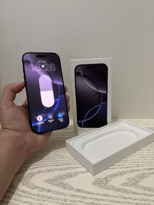 Iphone 16 Pro 256 gb Black Titanium