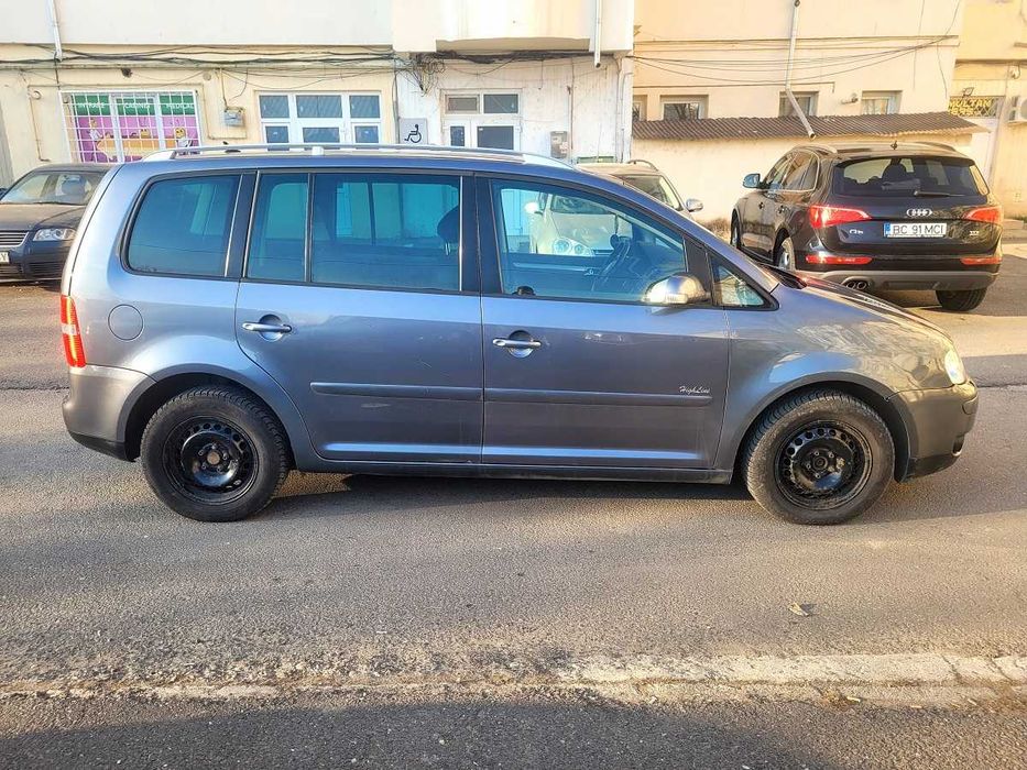 Volkswagen Touran / Highline / 1.9 - 105 Cp