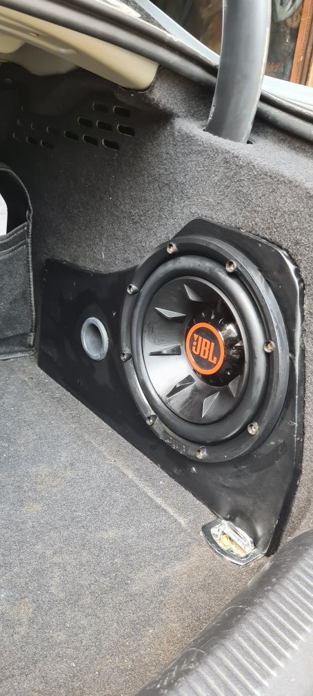 Subwoofer Audi A4 B8