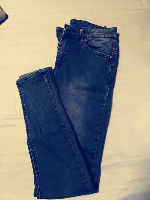 Vând urgent blugi oricare 3 pereche la 100 de lei