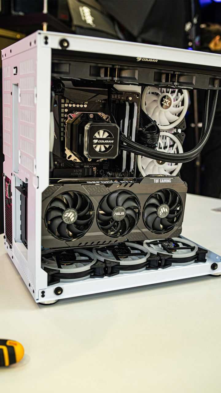 Игровой компьютер / Ryzen 9 3900X/ 32GB/ ASUSTUFRTX 3080Ti /500SSD/2TB