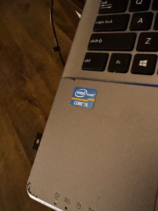 Laptop asaus x550c