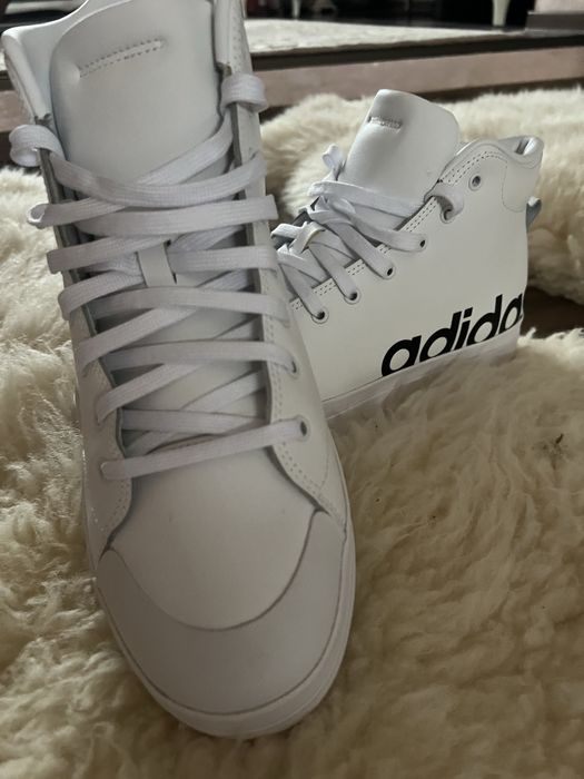 Adidasi barbatesti in stare impecabila,marimile44/44jumatate