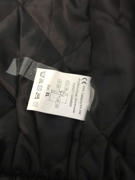 Vand salopete noi cu pieptar de iarna