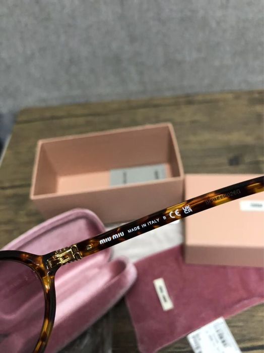 Слънчеви очила m** m**