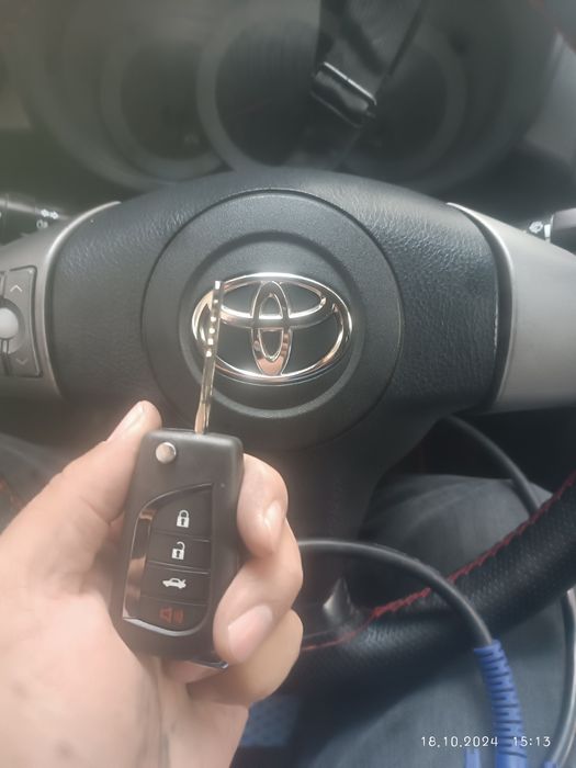 Вскрытие авто изготовление авто ключа с чипом  автомобиля р-н