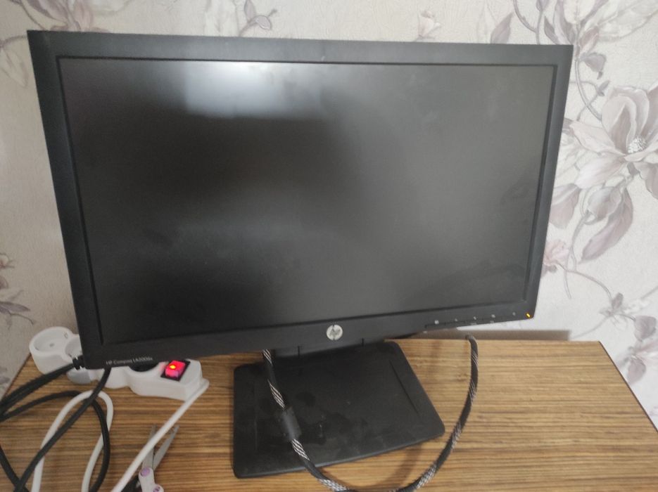 Системные блоки и мониторы