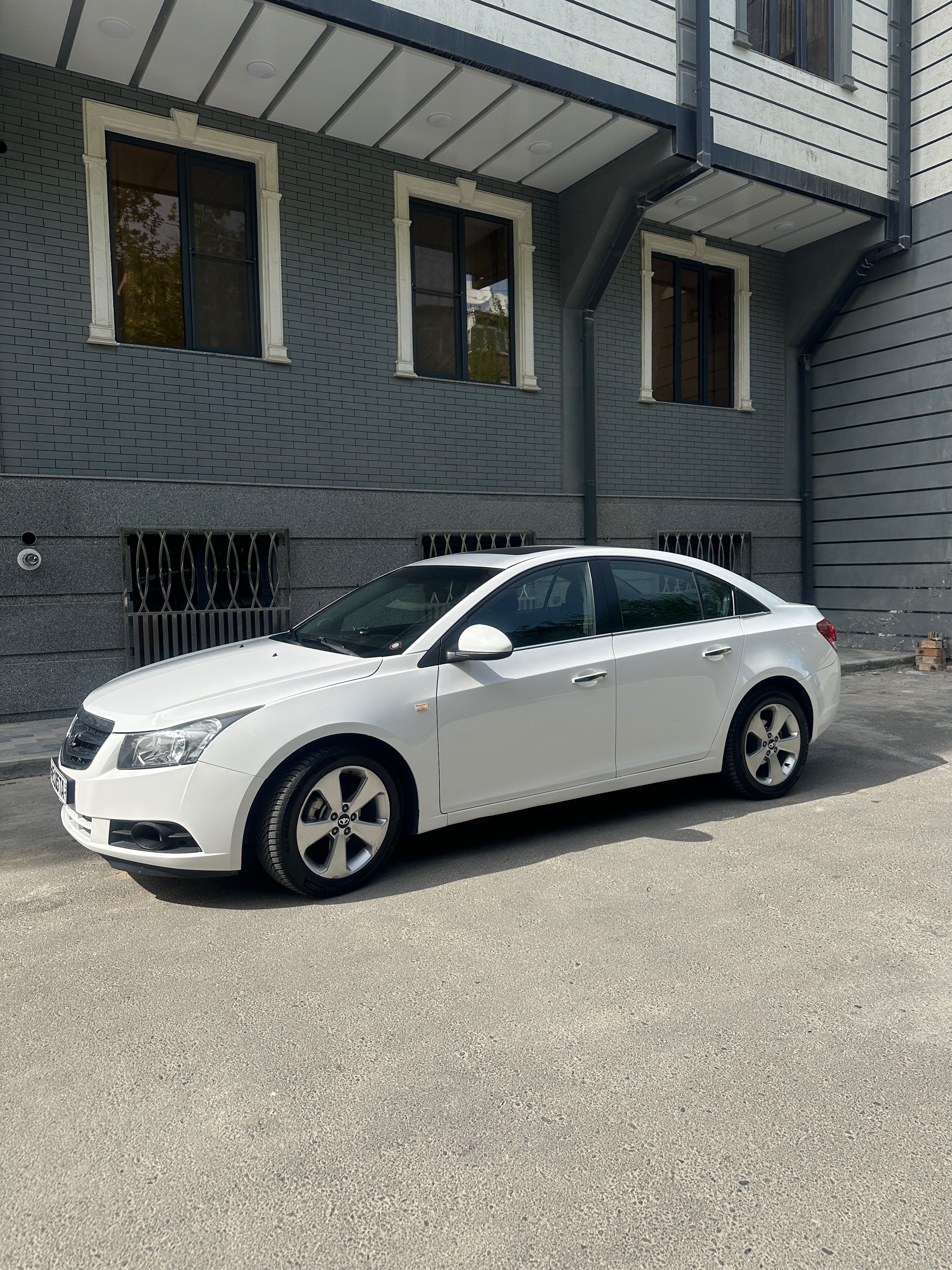 Авто Lacetti Cruze