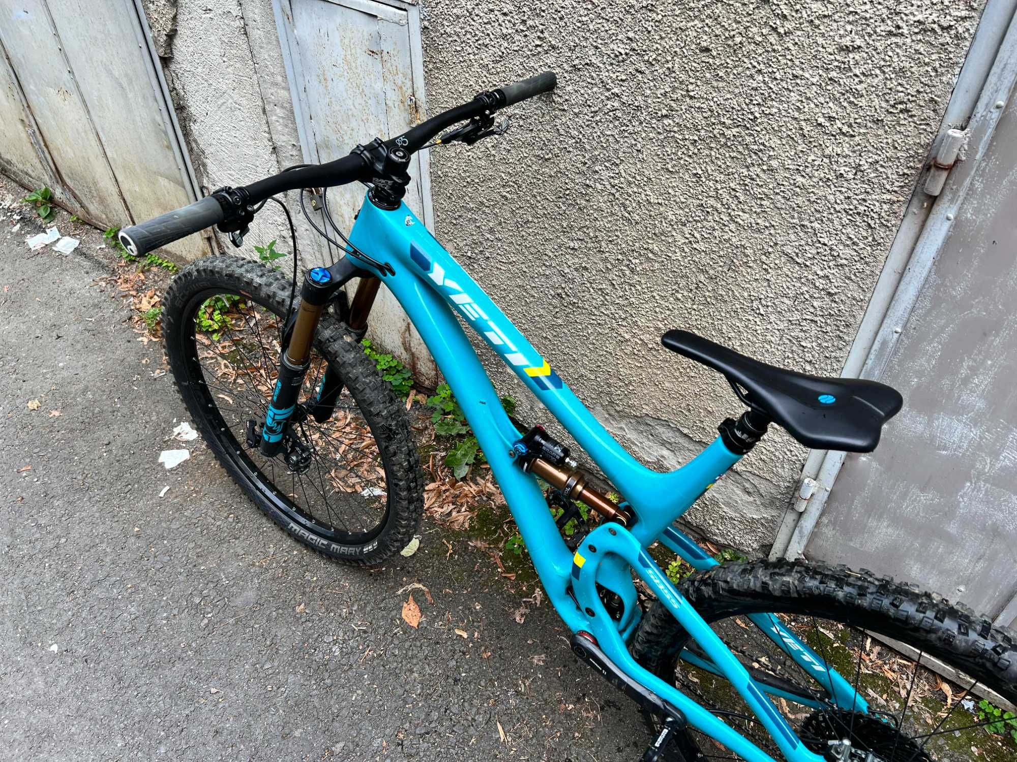 Bicicleta Enduro Yeti sb 5.5 29er marimea L