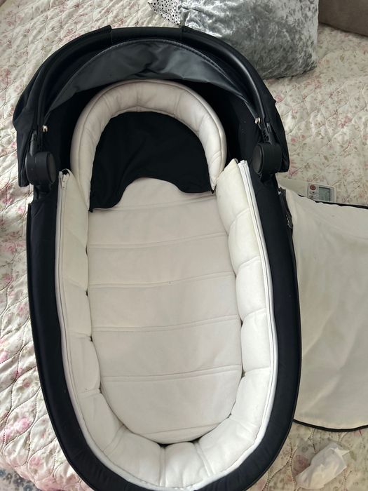 Кош за новородено cybex lux carry cot черен