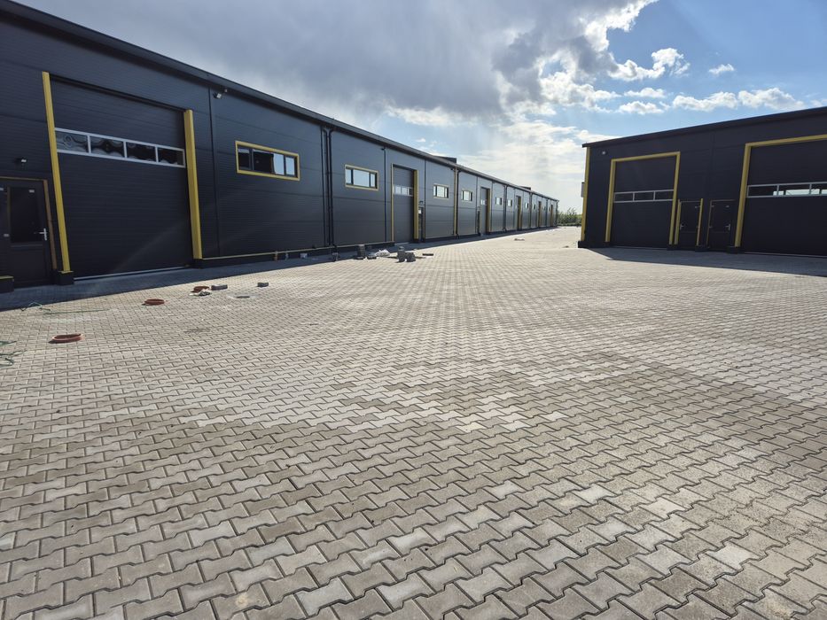 Hale industriale cu birouri
