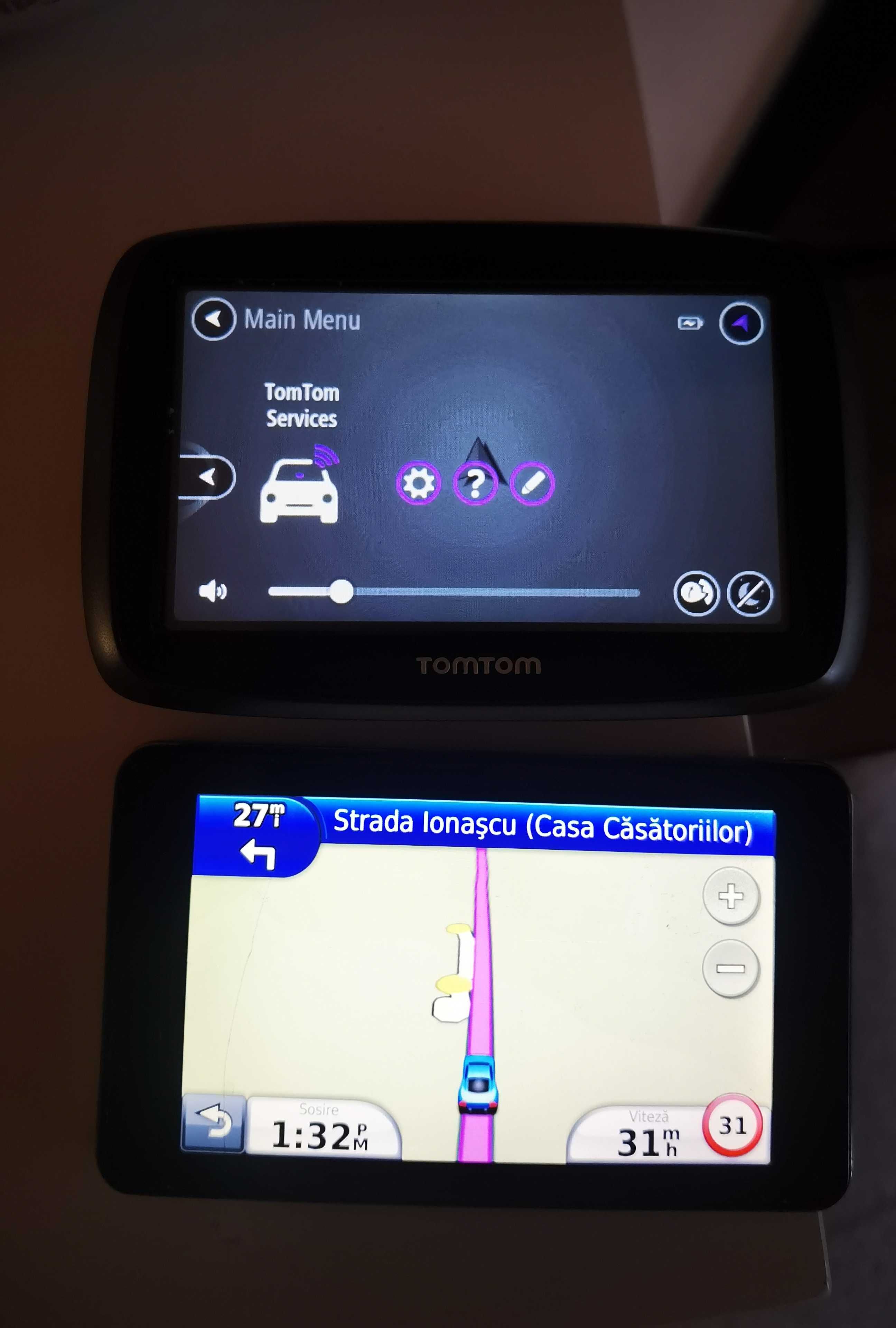 GPS auto Garmin, tom tom