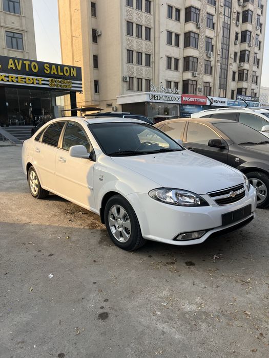 Gentra ideal holatda