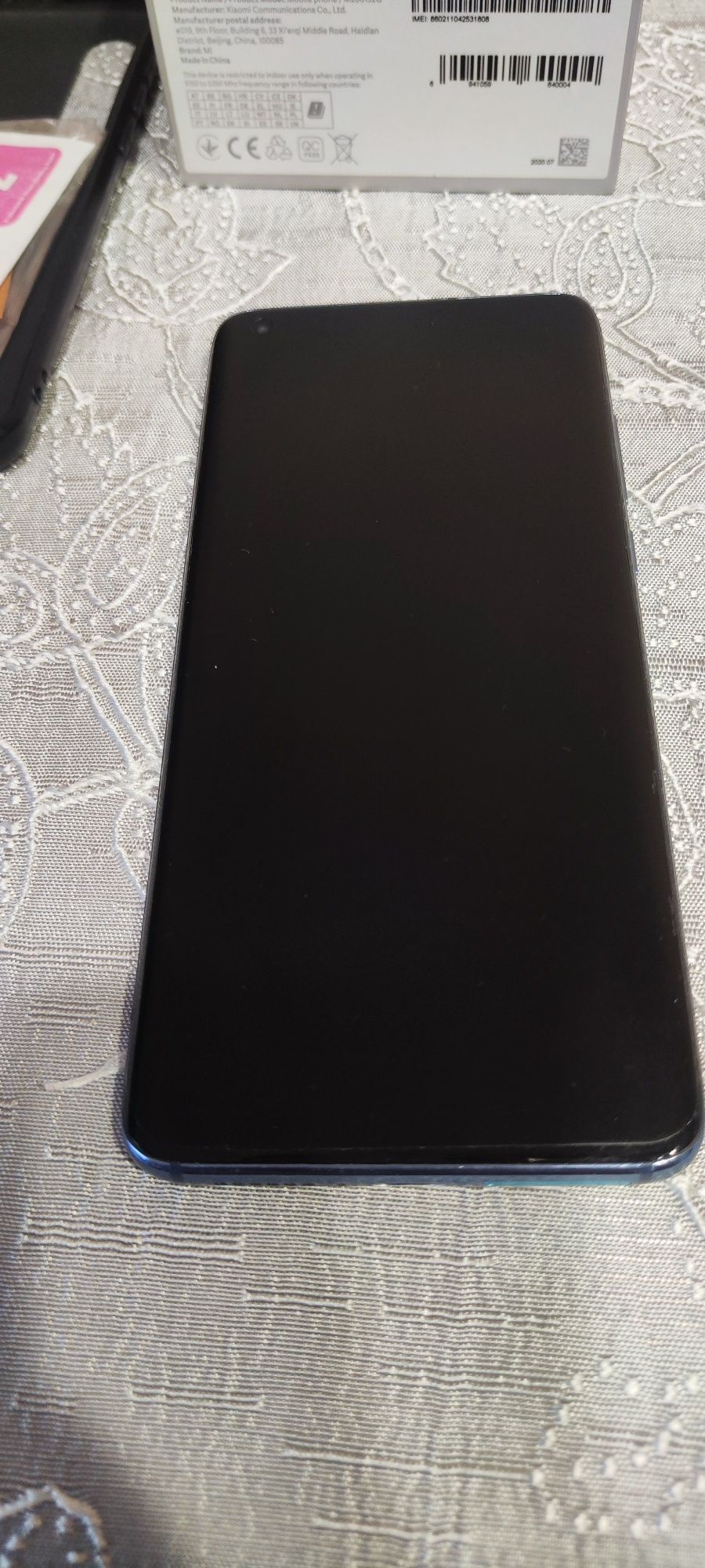 Xiaomi mi 10 5g 8/128 без зарядно и кабел