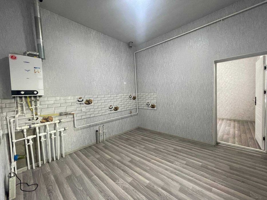 Продаётся новый 2-этажный коттедж  (ориентир — Рисовый базар)