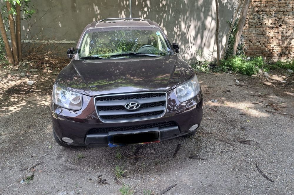 Vând Hyundai Santa Fe