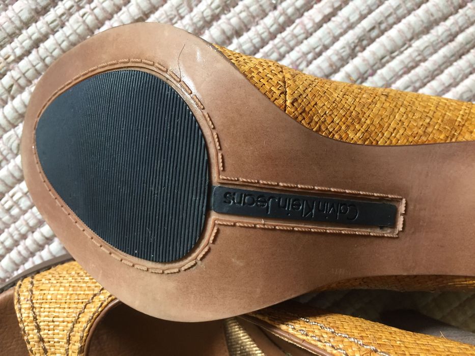 Vand pantofi Calvin Klein, originali, 160 lei