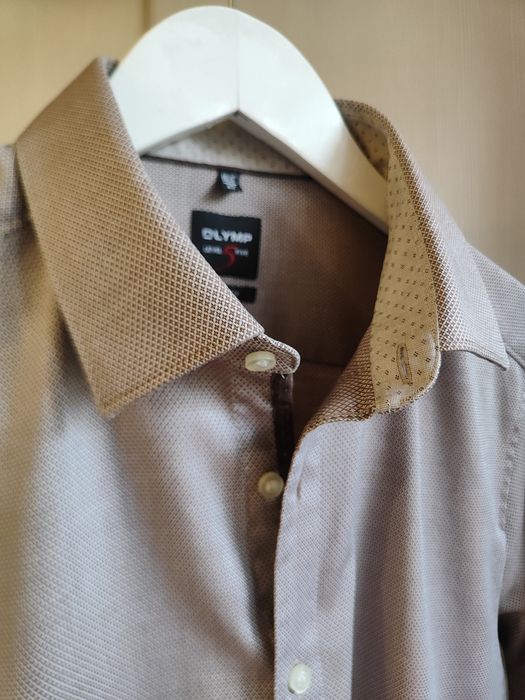 Кофейная рубашка Olymp Level5 (body fit)