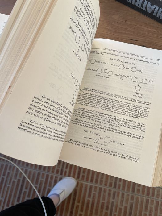 Chimie organica Nenitescu Vol 1+2