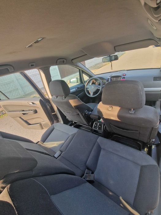 Vand Opel Zafira 2007, motor 1.9